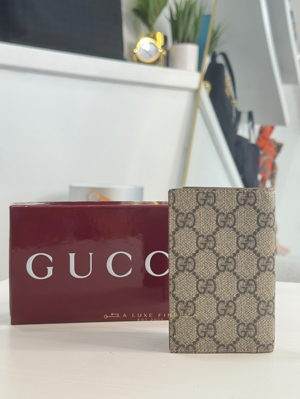 GUCCI Bifold Card Holder