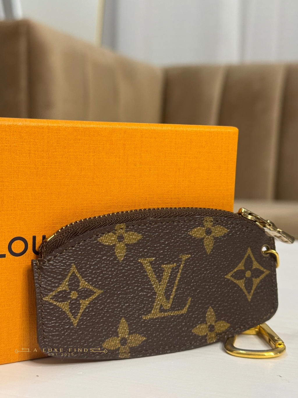 LOUIS VUITTON Monogram Key Cles