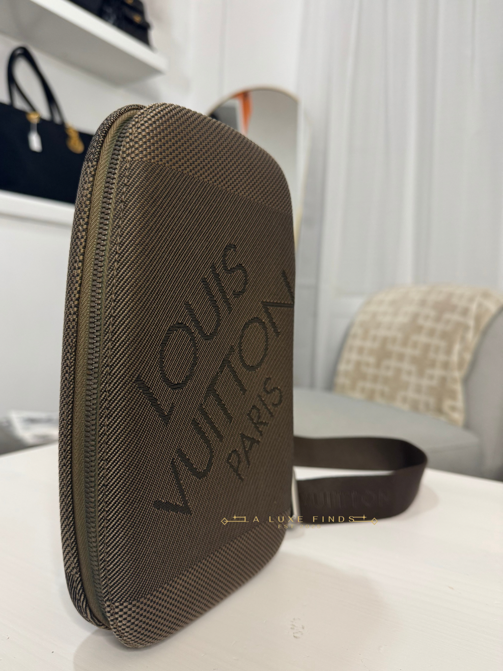 LOUIS VUITTON Damier Geant Mage Body Bag