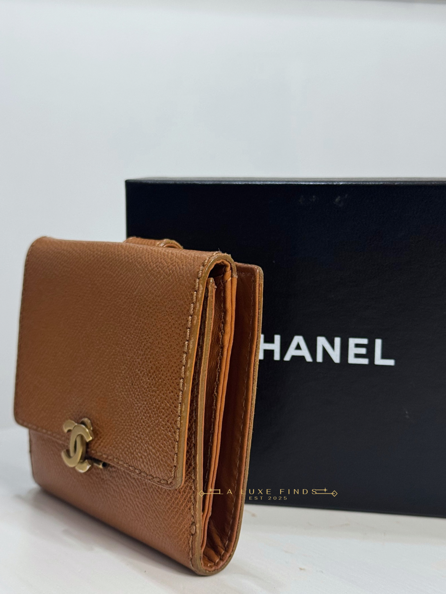 CHANEL CC Caviar Compact Wallet