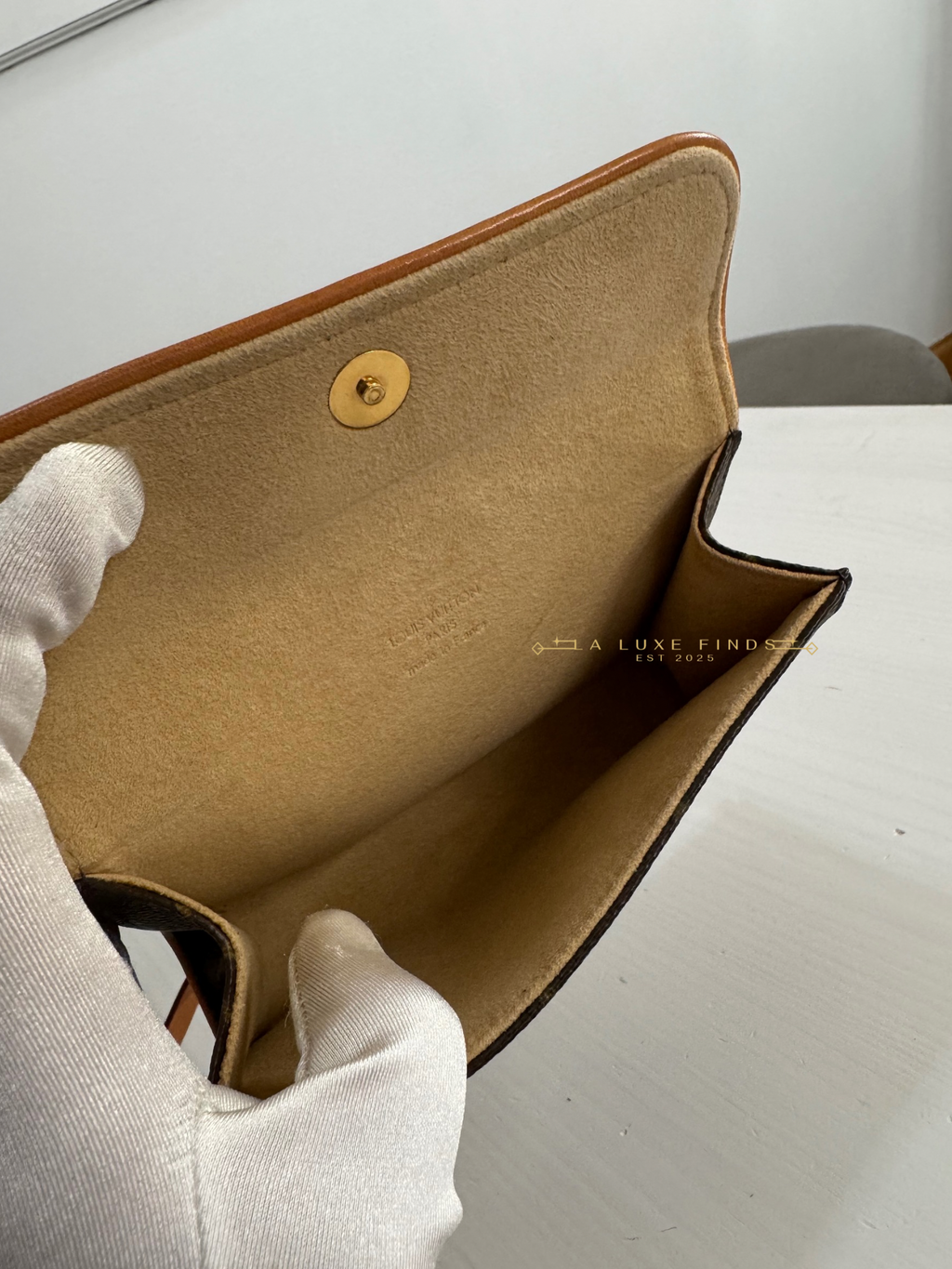 LOUIS VUITTON Florentine Pochette Waist Bag