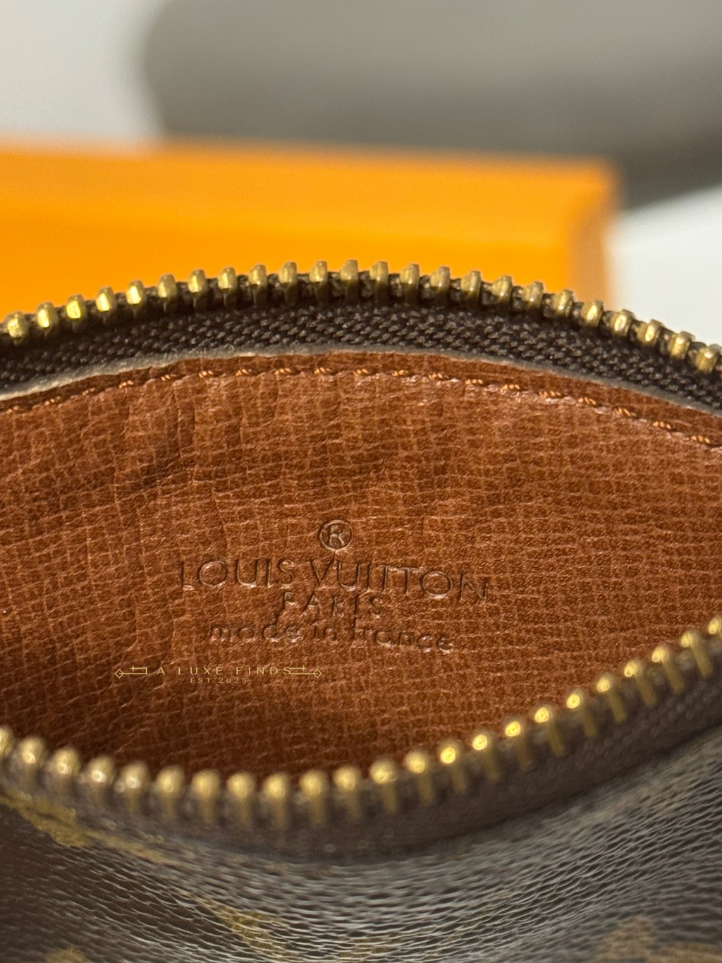 LOUIS VUITTON Monogram Key Cles