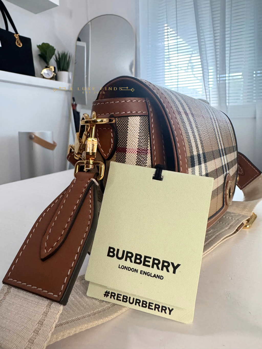 BURBERRY Top Handle Note Bag