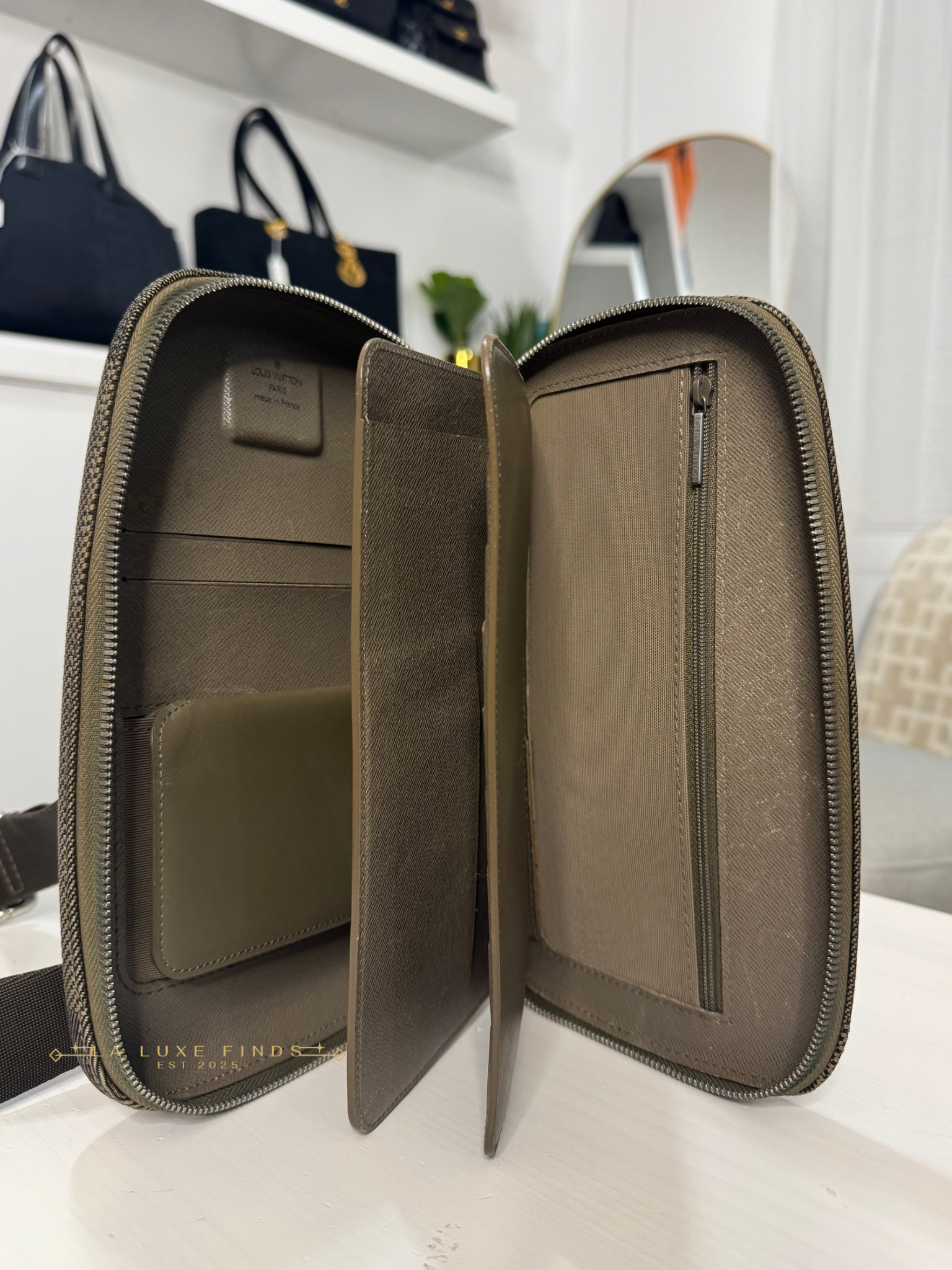 LOUIS VUITTON Damier Geant Mage Body Bag