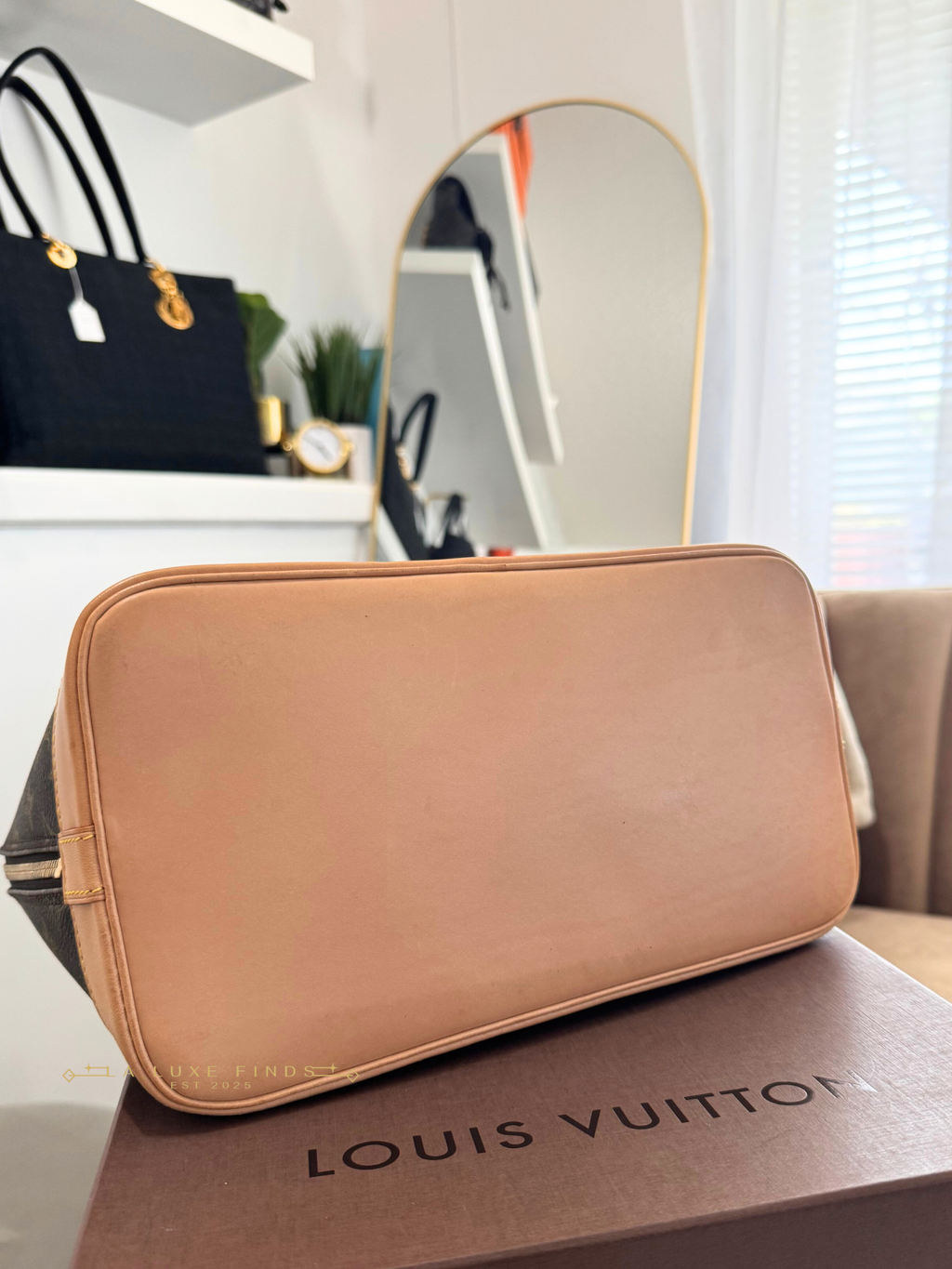 LOUIS VUITTON Alma PM