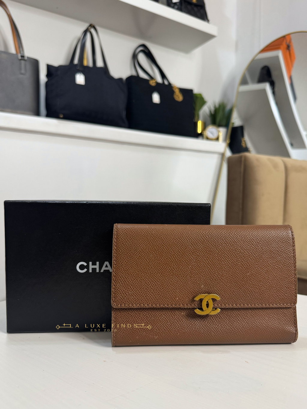 CHANEL CC Caviar Tri-Fold Long Wallet