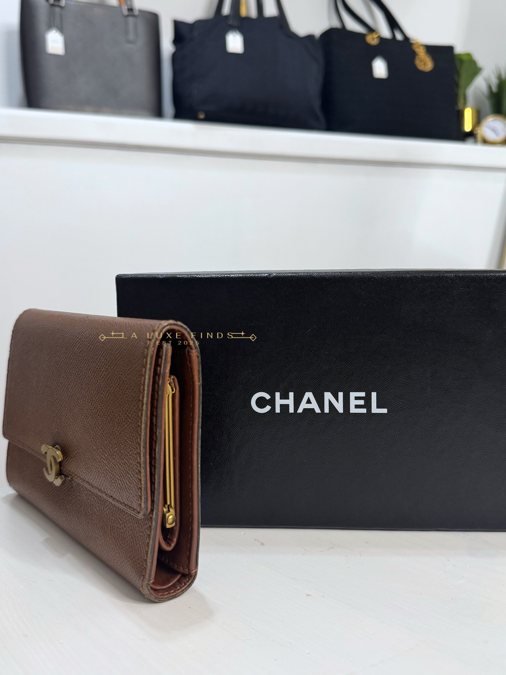 CHANEL CC Caviar Tri-Fold Long Wallet