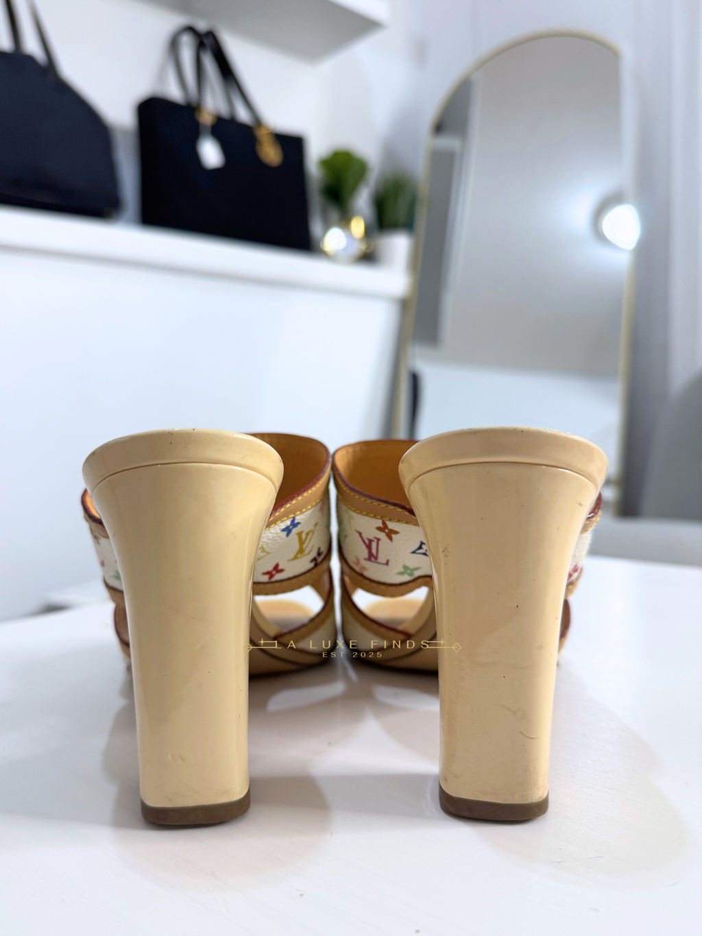 LOUIS VUITTON Multicolor Sandals