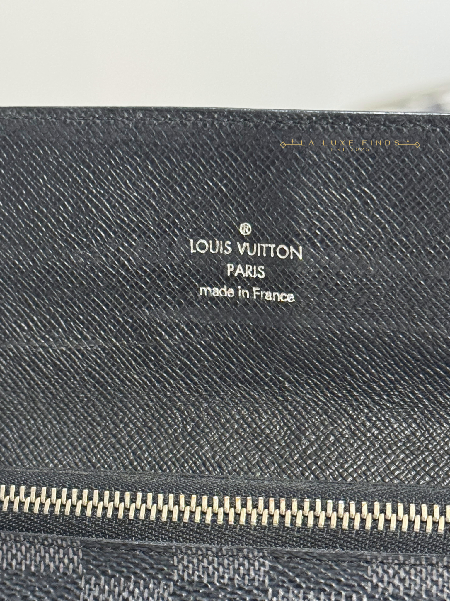 LOUIS VUITTON Graphite Accordion