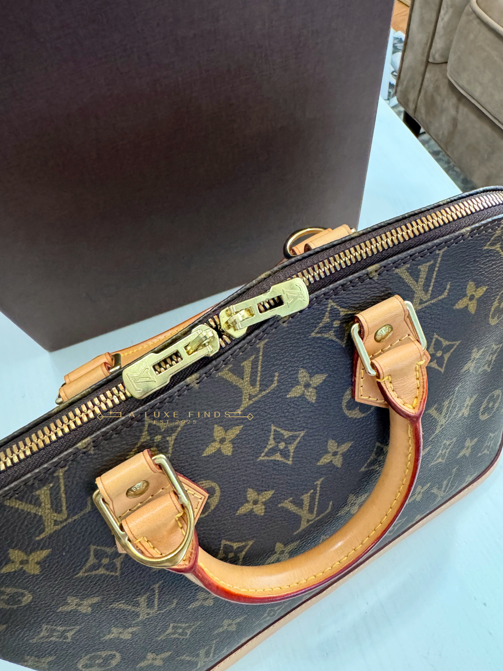 LOUIS VUITTON Alma PM