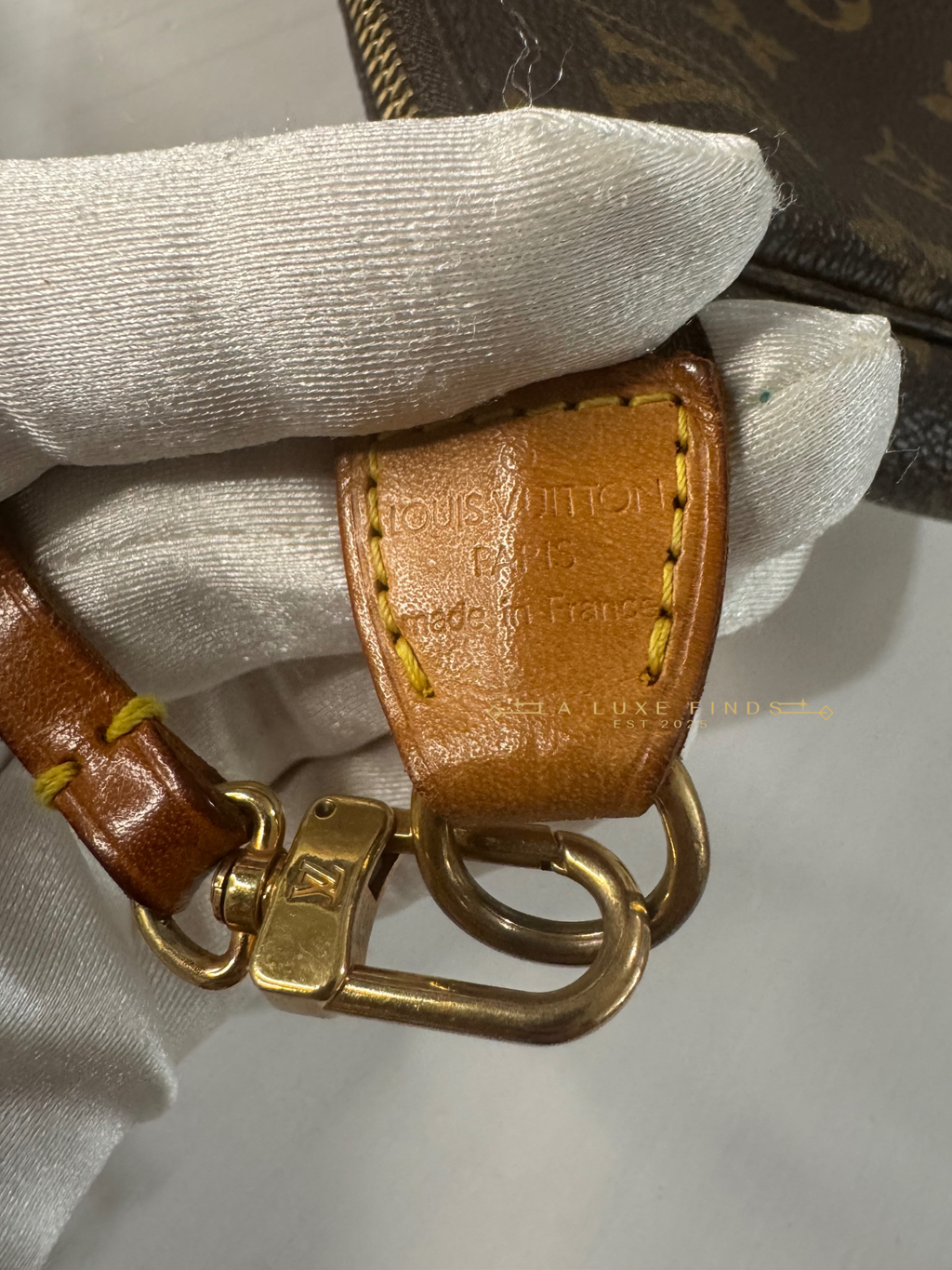 LOUIS VUITTON Monogram Pochette