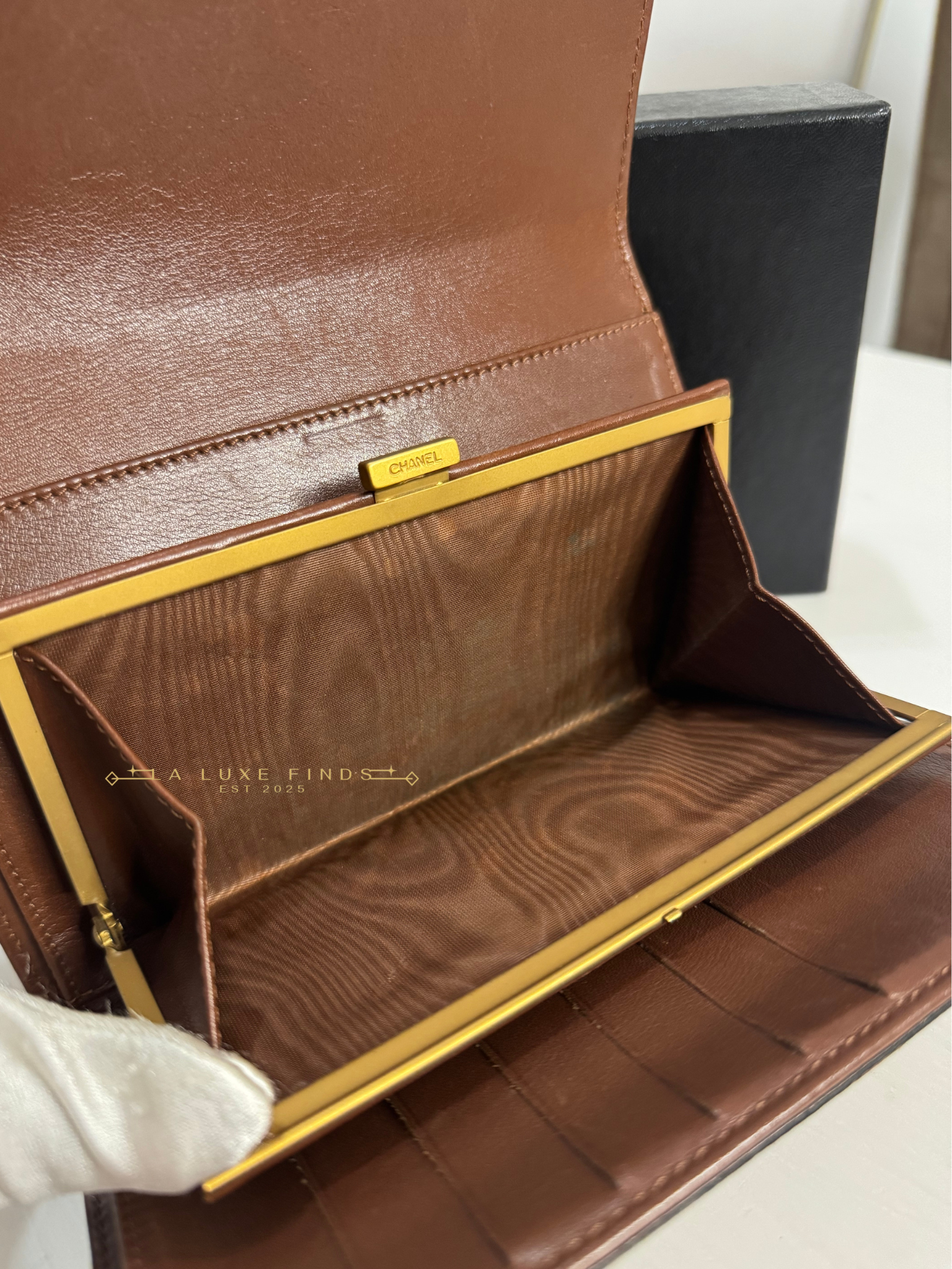 CHANEL CC Caviar Tri-Fold Long Wallet